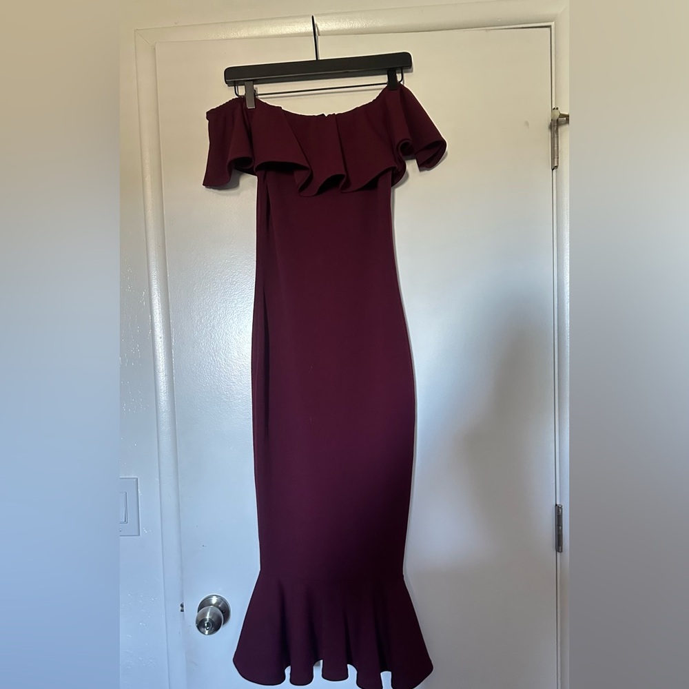 Elegant Off-Shoulder Burgundy Dress